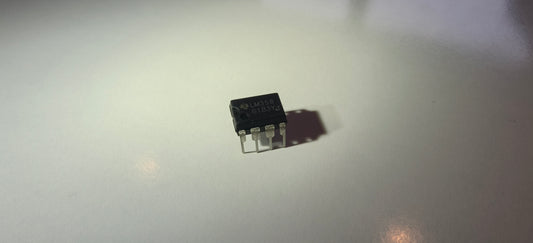 LM358 - Dual Operational Amplifier - DIP-8 THT