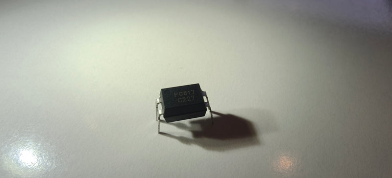 PC817 - General Purpose Photocoupler Optocoupler opto-isolator - DIP-4