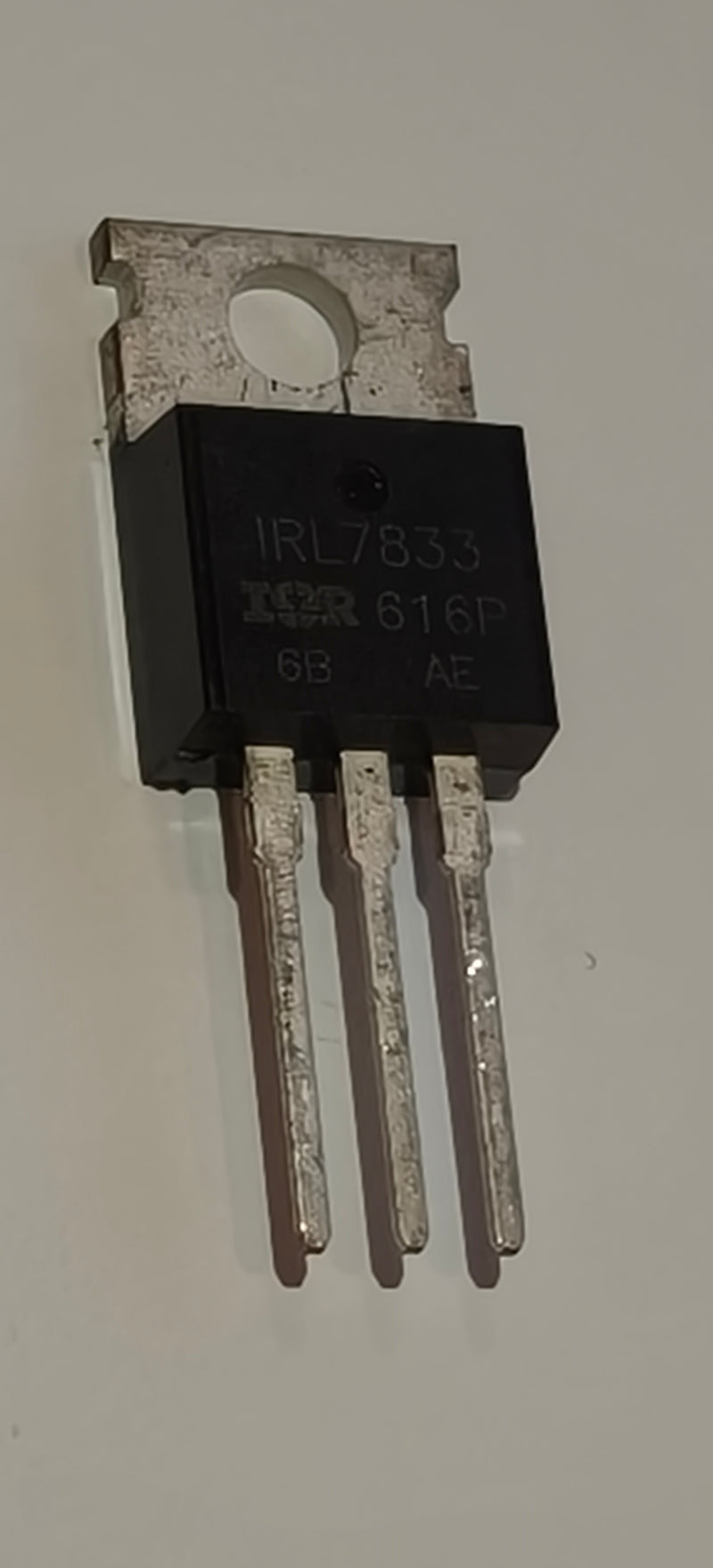 IRL7833 - N-channel Mosfet - 30V 150A - TO-220